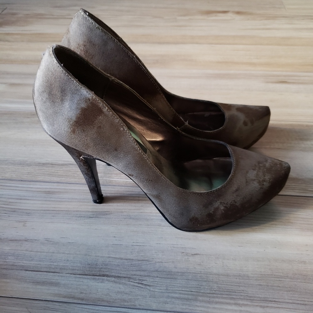 Steve Madden Luxe Camo Pumps 7